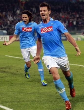 都穿着6号 都穿着6号