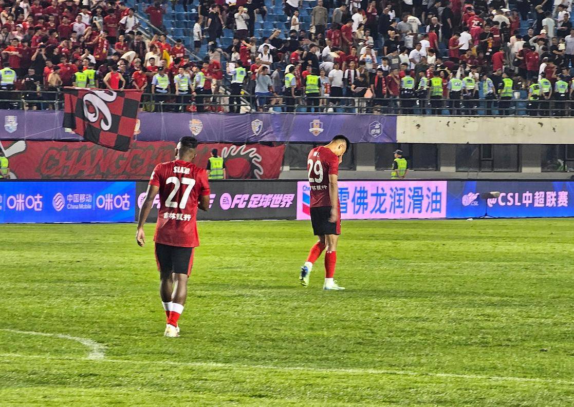 但在混沌中 但在混沌中