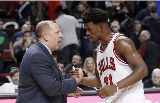 球点牵制 球点牵制